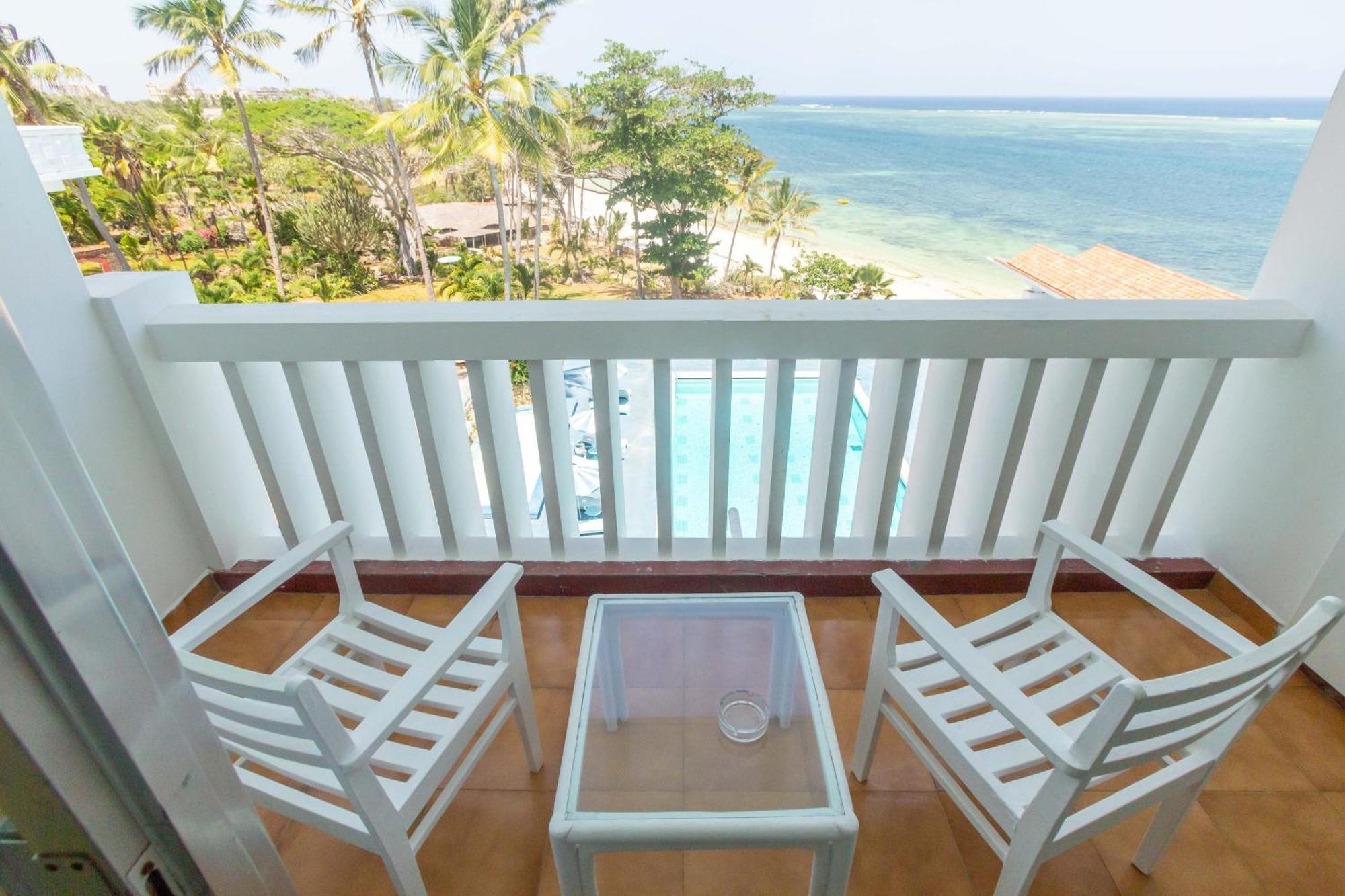 Mombasa Beach Hotel Ngoại thất bức ảnh